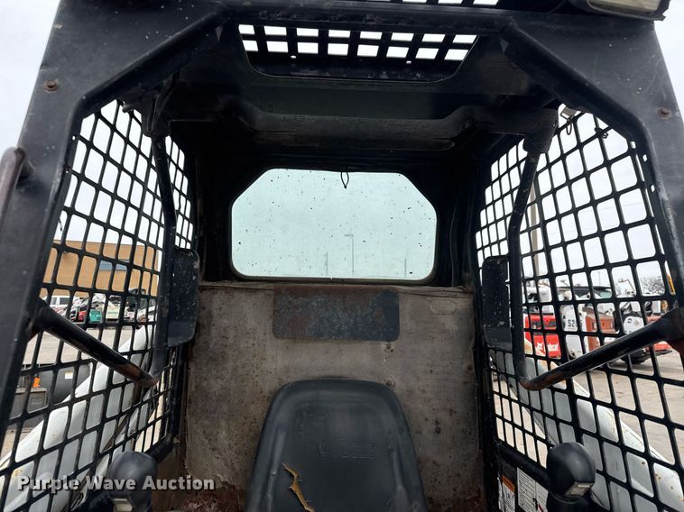 image for item EQ1183 1993 Bobcat 753 skid steer loader