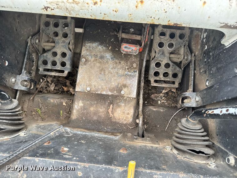 image for item EQ1183 1993 Bobcat 753 skid steer loader