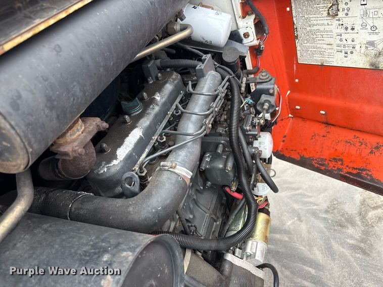 image for item EQ1183 1993 Bobcat 753 skid steer loader