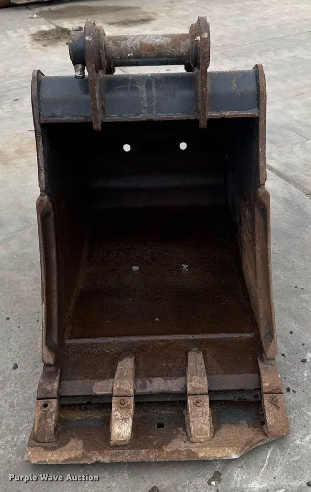 image for item EQ1184 Bobcat mini excavator bucket