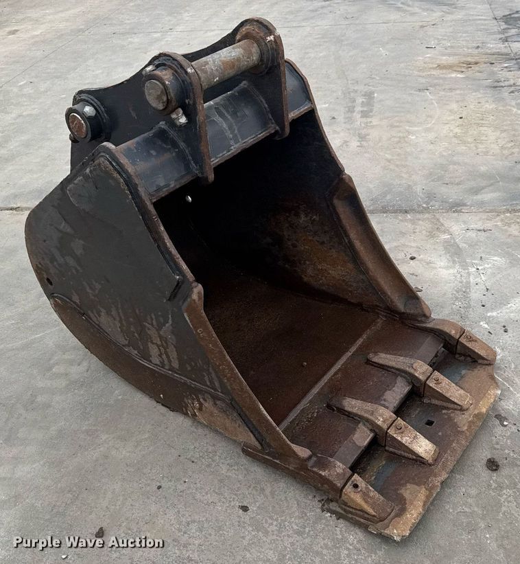 image for item EQ1184 Bobcat mini excavator bucket