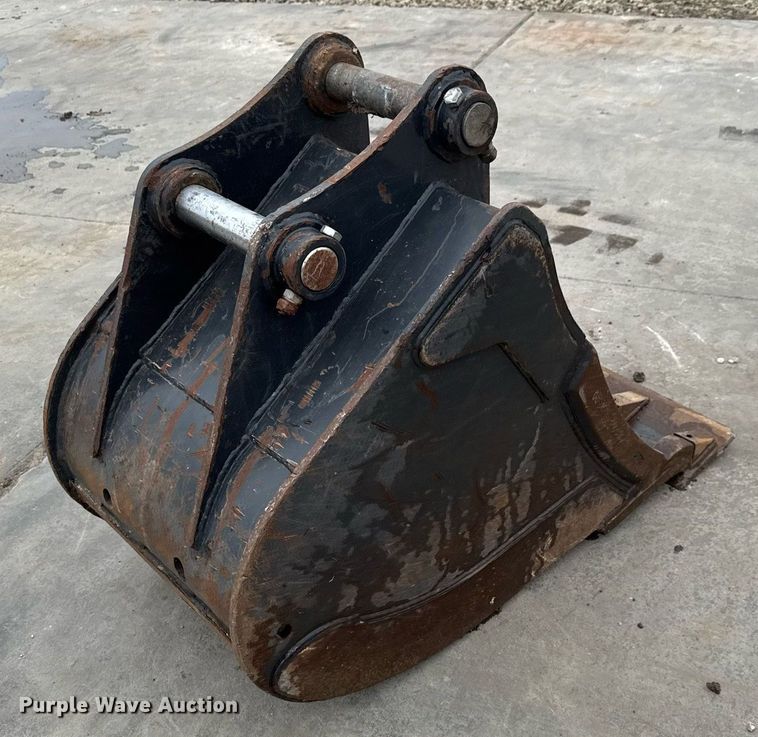 image for item EQ1184 Bobcat mini excavator bucket