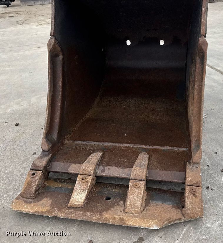 image for item EQ1184 Bobcat mini excavator bucket