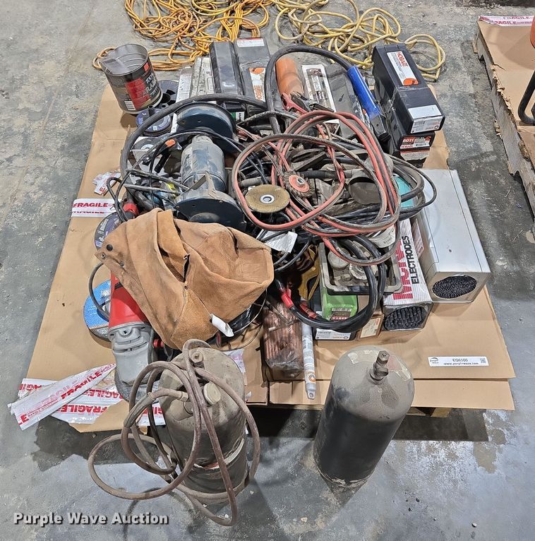 image for item EQ6500 Tools