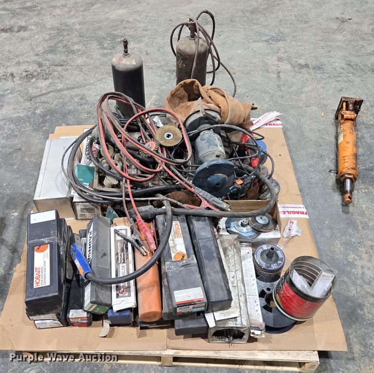 image for item EQ6500 Tools