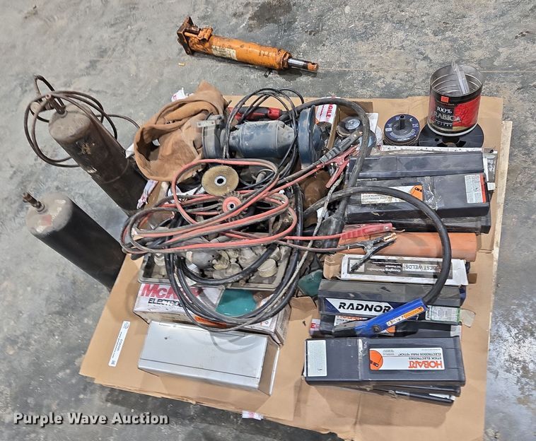 image for item EQ6500 Tools