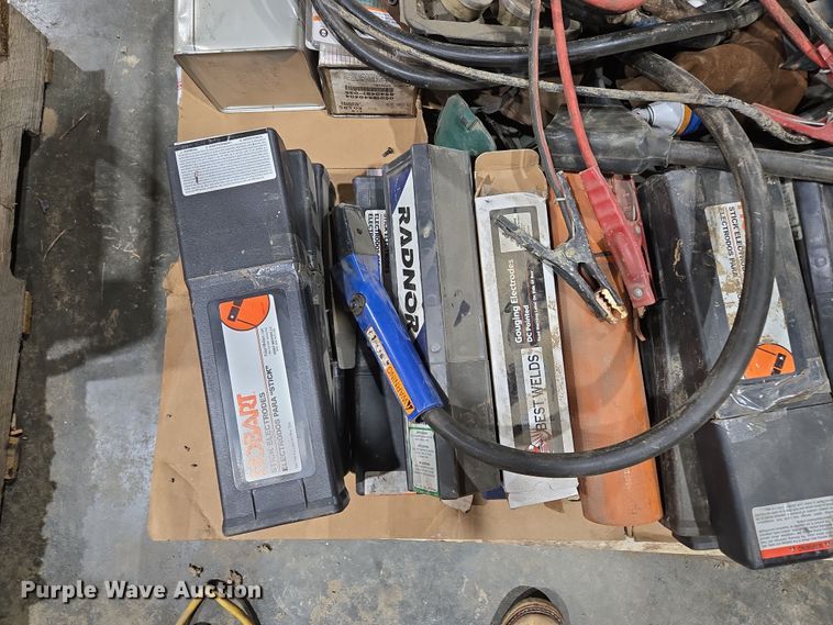 image for item EQ6500 Tools