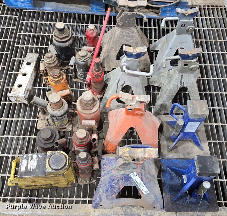 image for item EQ6506 Jacks