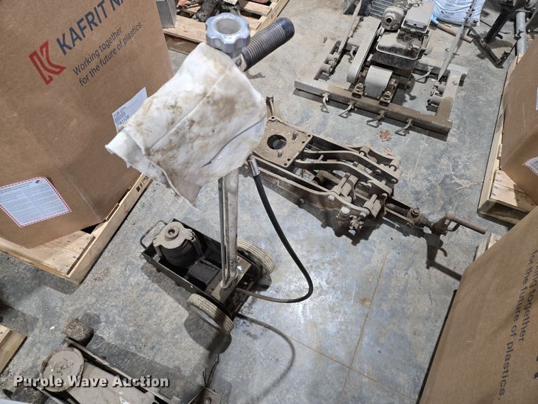 image for item EQ6506 Jacks