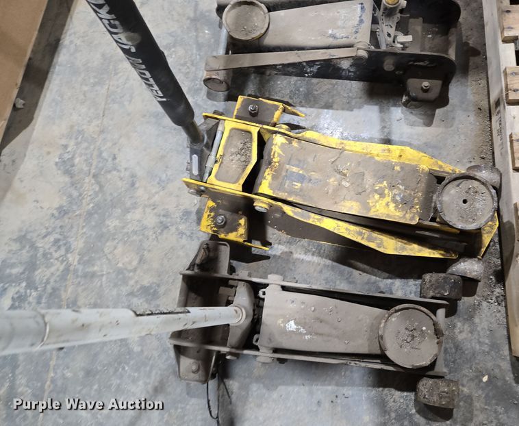 image for item EQ6506 Jacks