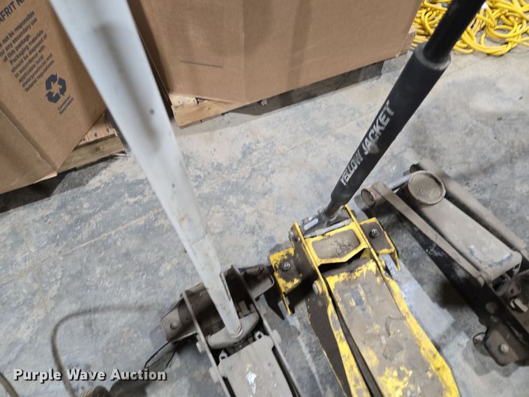 image for item EQ6506 Jacks