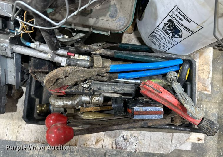 image for item EQ6515 Tools