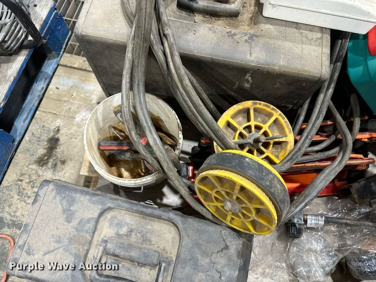 image for item EQ6515 Tools