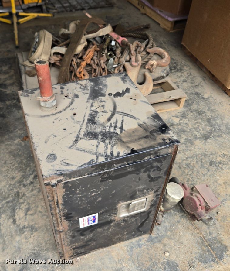 image for item EQ6518 Lifting and rigging equipment