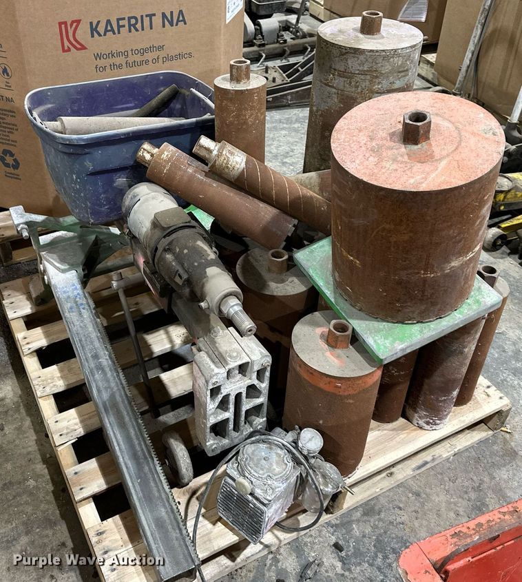 image for item EQ6522 (2) core drills