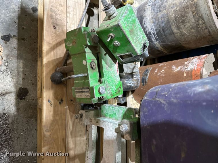 image for item EQ6522 (2) core drills