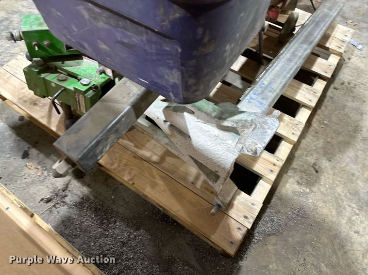 image for item EQ6522 (2) core drills