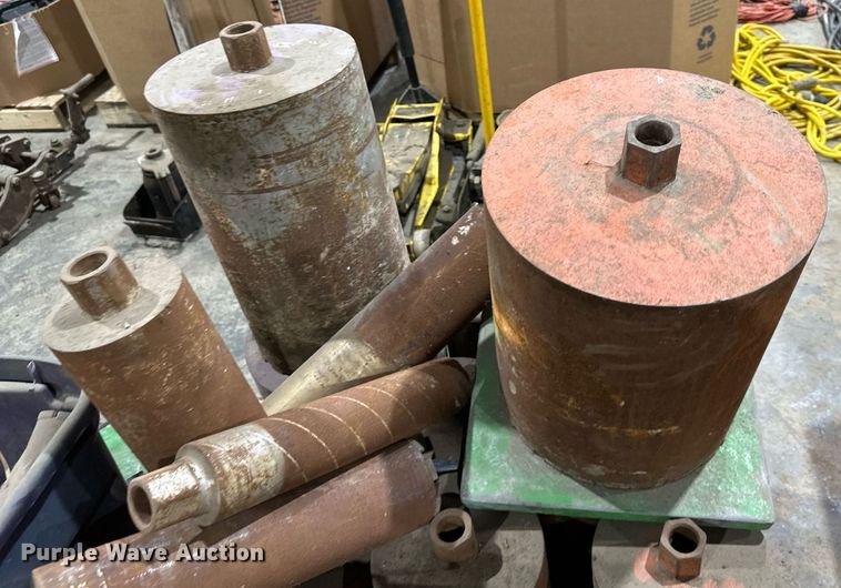 image for item EQ6522 (2) core drills