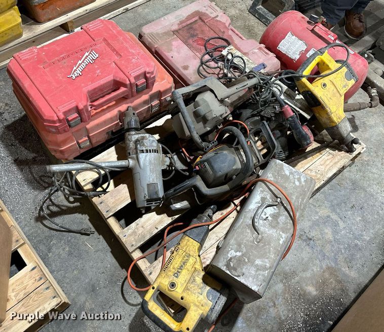 image for item EQ6524 Tools