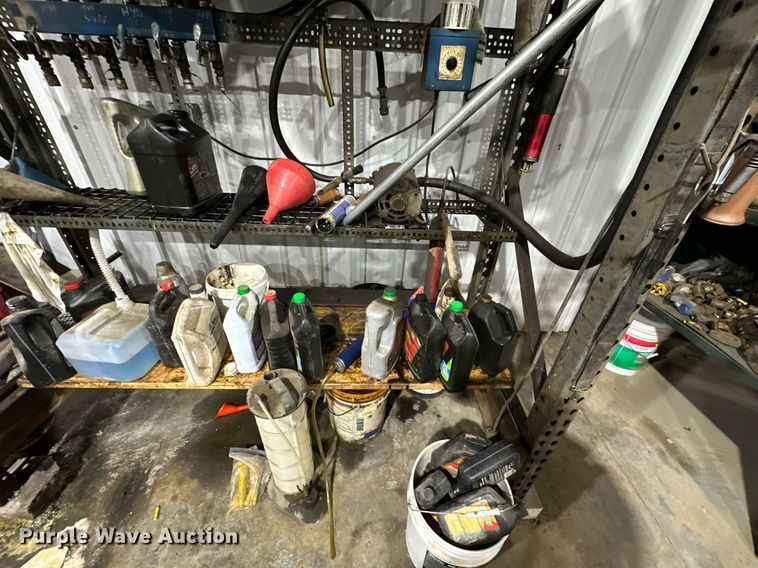 image for item EQ6528 Oil system