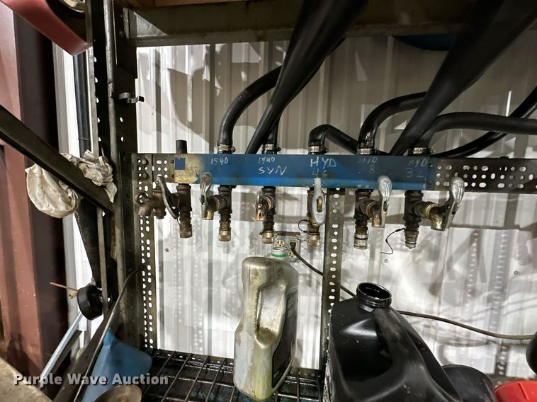 image for item EQ6528 Oil system