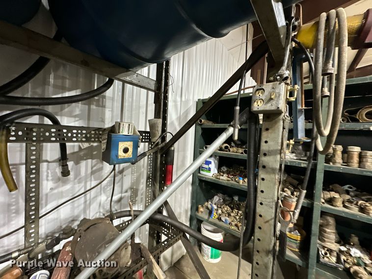 image for item EQ6528 Oil system