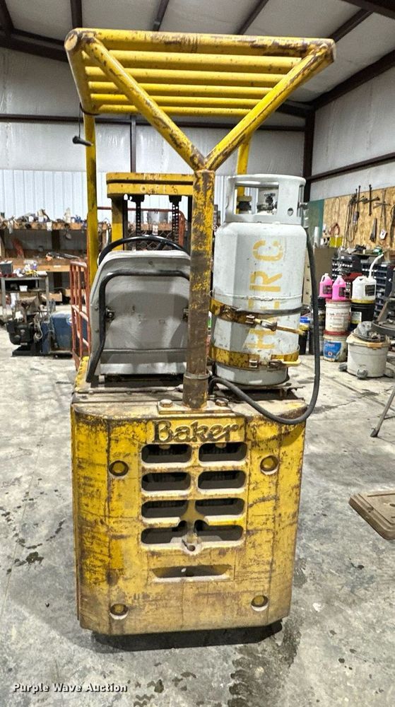 image for item EQ6529 Baker FID020 forklift