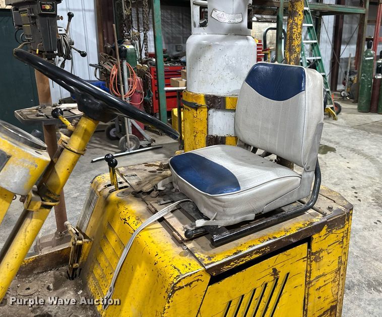 image for item EQ6529 Baker FID020 forklift