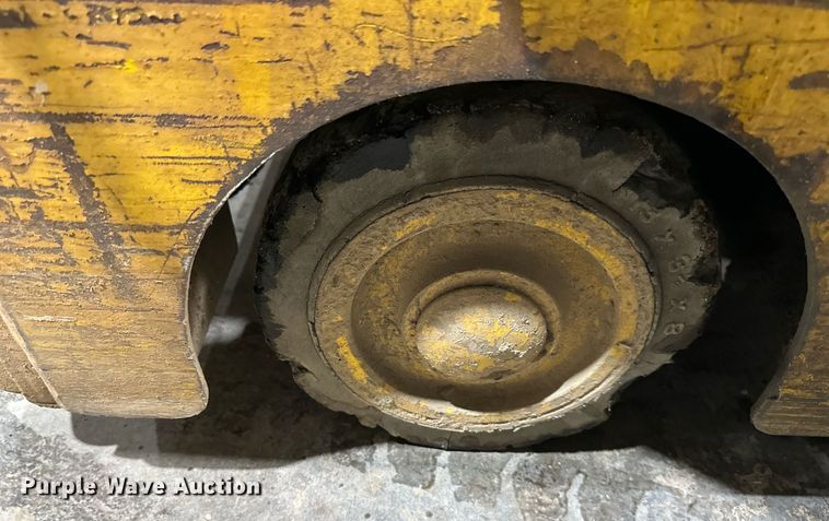 image for item EQ6529 Baker FID020 forklift