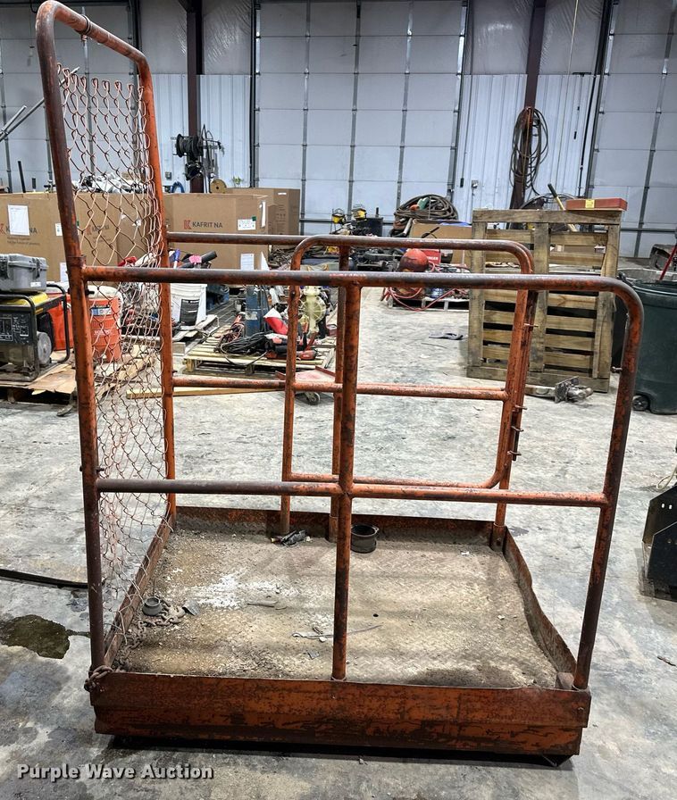 image for item EQ6529 Baker FID020 forklift