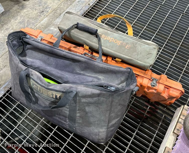 image for item EQ6531 Locators