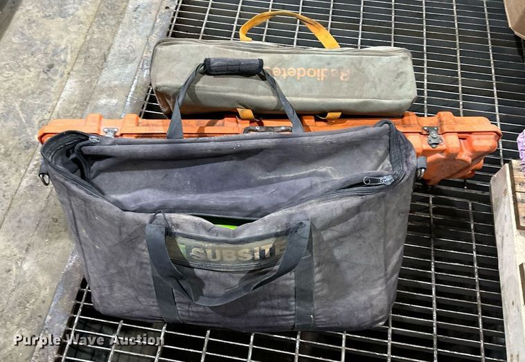 image for item EQ6531 Locators