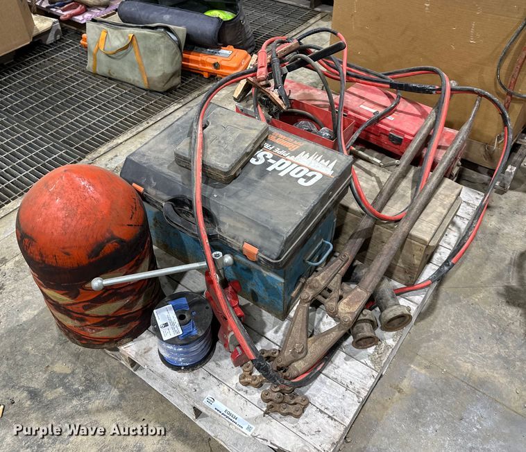 image for item EQ6534 Tapping machine