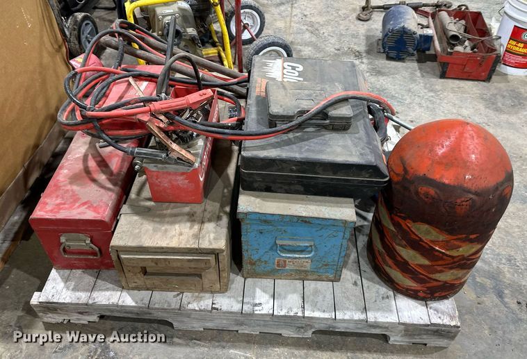 image for item EQ6534 Tapping machine