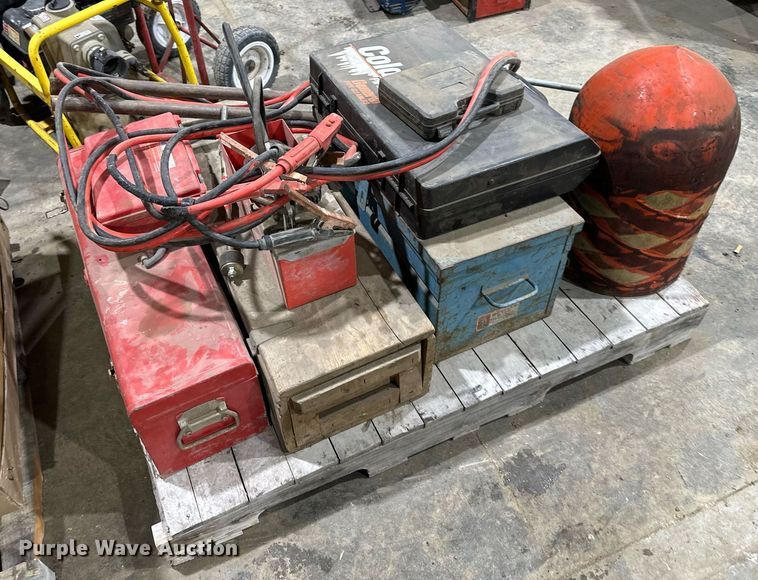 image for item EQ6534 Tapping machine