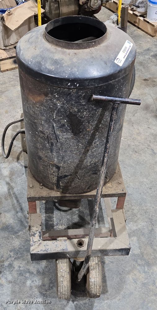 image for item EQ6549 Hotsy pressure washer