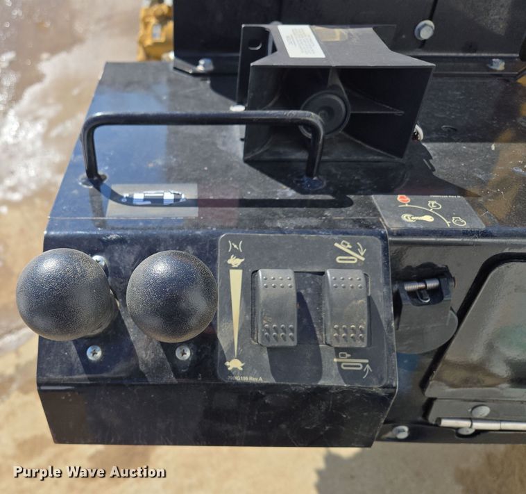 image for item EQ6562 2020 Vermeer D24x40III Navigator S3 directional boring unit