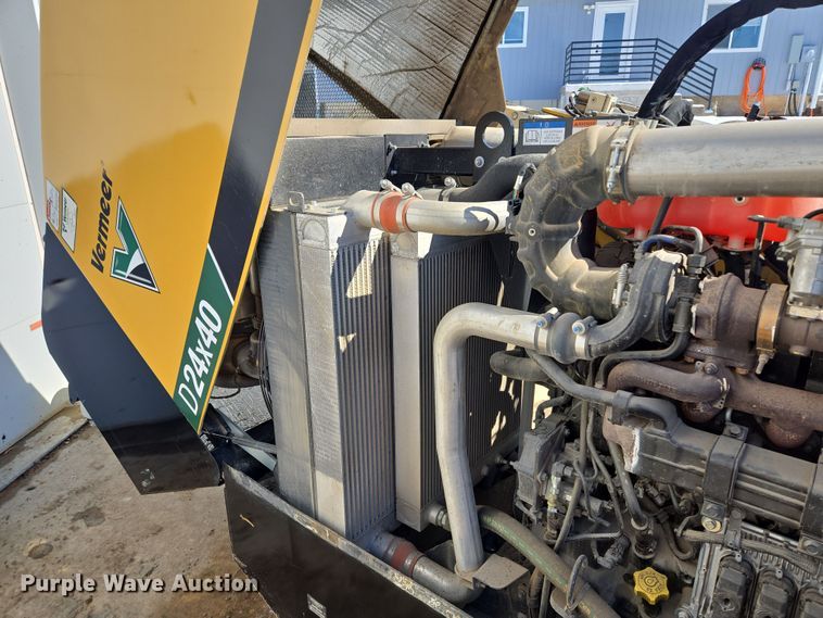 image for item EQ6562 2020 Vermeer D24x40III Navigator S3 directional boring unit