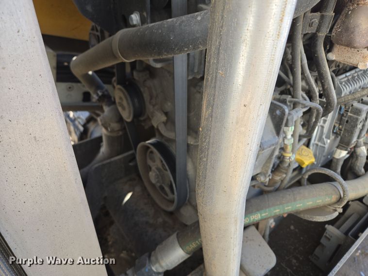 image for item EQ6562 2020 Vermeer D24x40III Navigator S3 directional boring unit