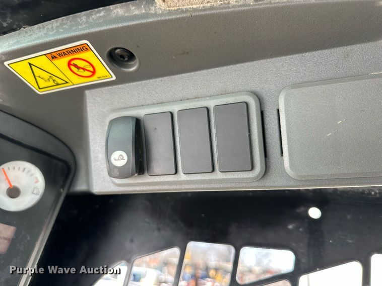 image for item EQ6565 2013 Caterpillar 279C2 tracked skid steer loader