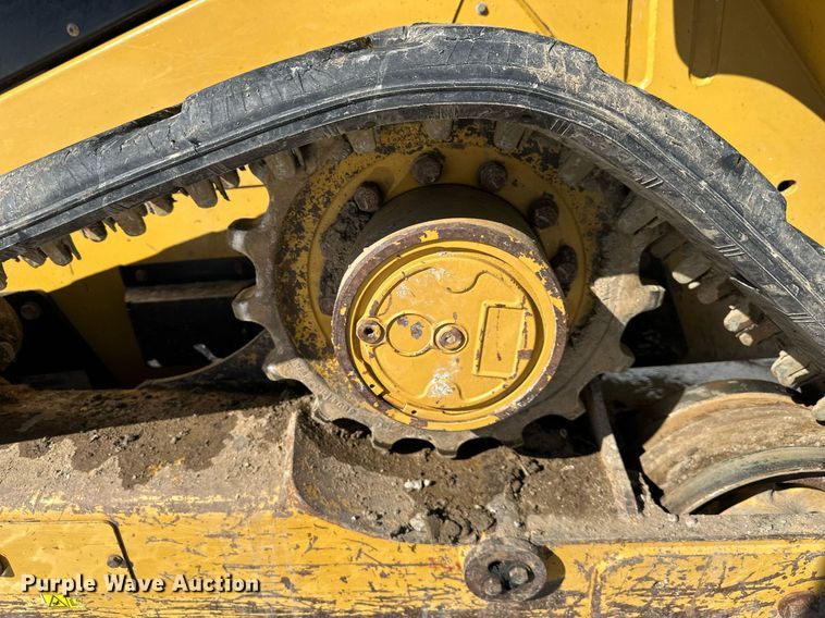 image for item EQ6565 2013 Caterpillar 279C2 tracked skid steer loader