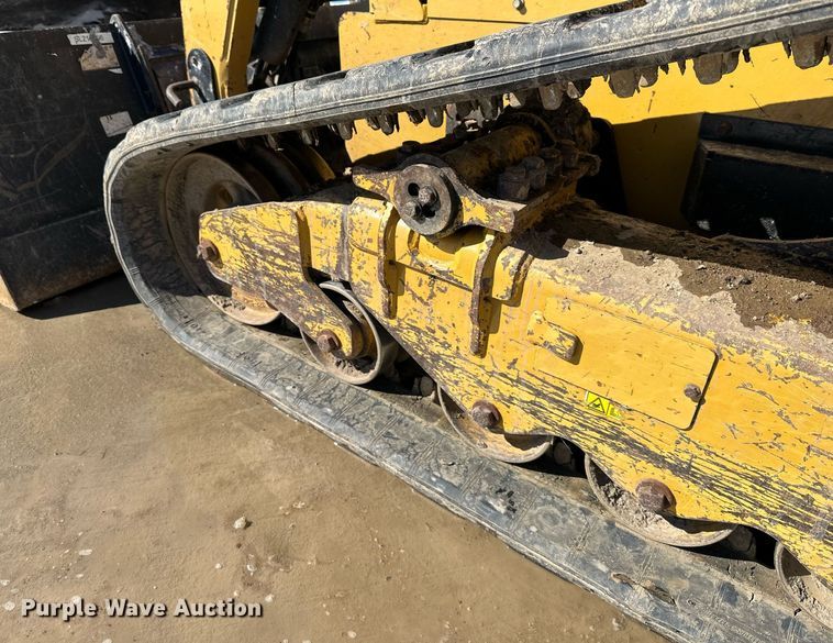 image for item EQ6565 2013 Caterpillar 279C2 tracked skid steer loader