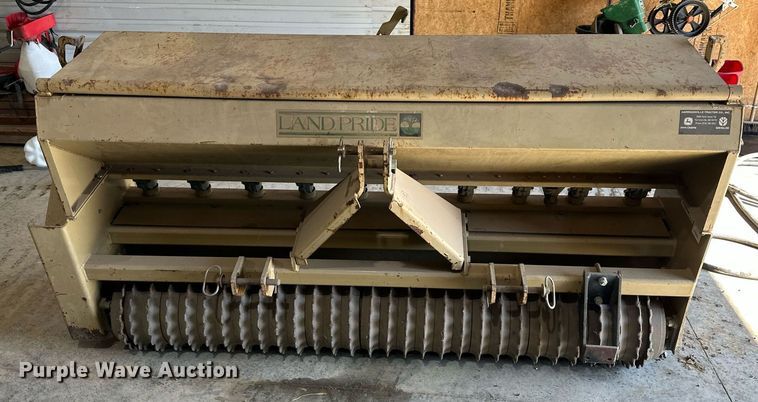 image for item EQ6566 1997 Land Pride PS1572 seeder