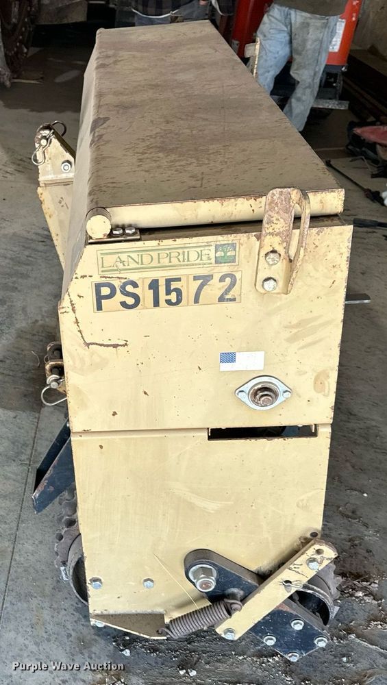 image for item EQ6566 1997 Land Pride PS1572 seeder