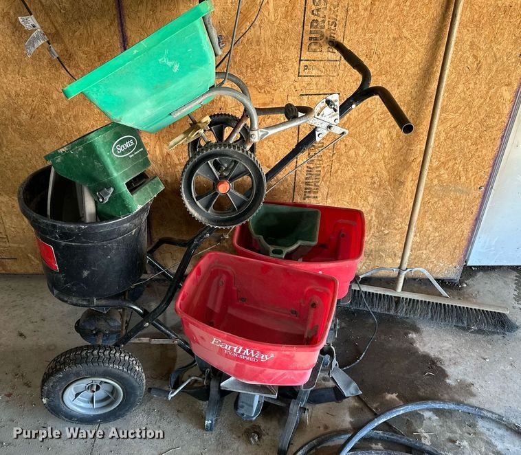 image for item EQ6566 1997 Land Pride PS1572 seeder