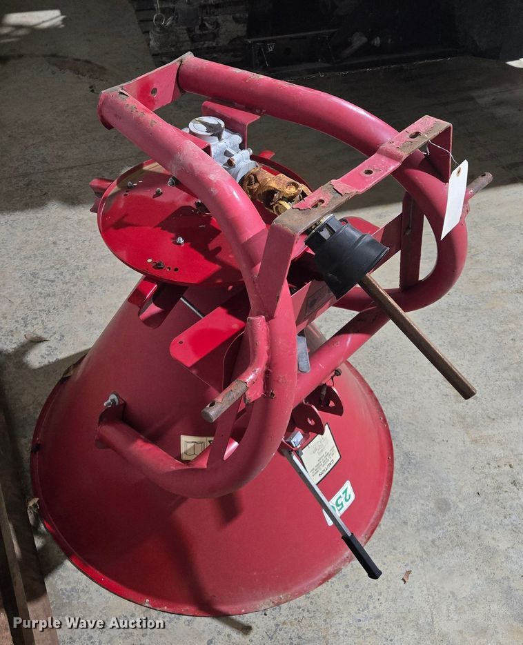 image for item EQ6566 1997 Land Pride PS1572 seeder