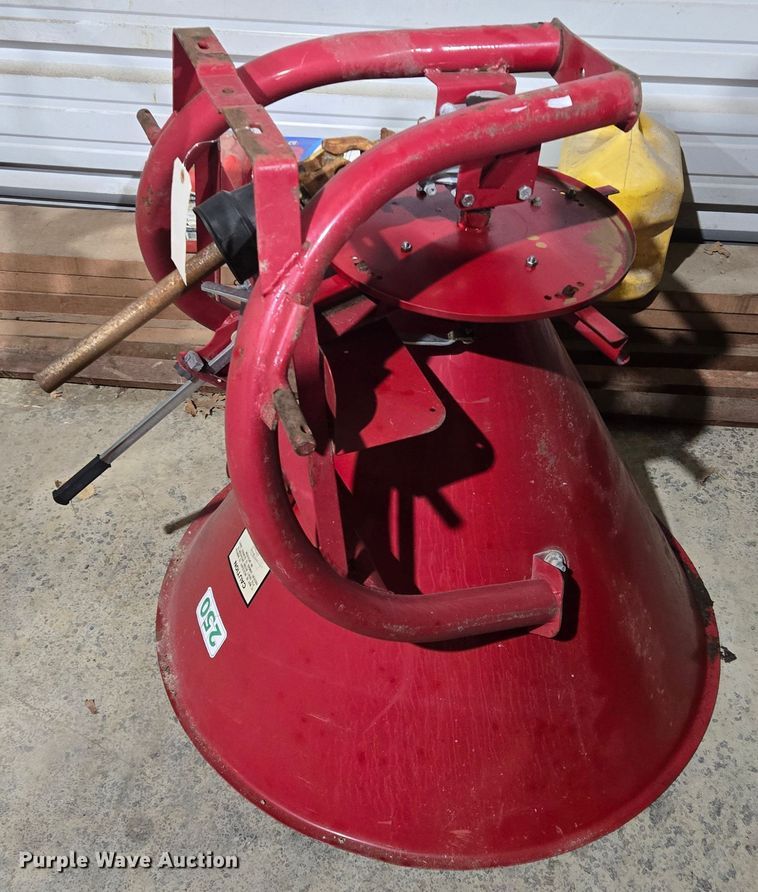 image for item EQ6566 1997 Land Pride PS1572 seeder