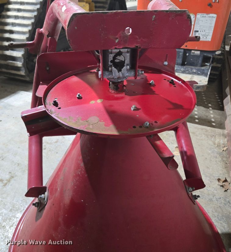 image for item EQ6566 1997 Land Pride PS1572 seeder