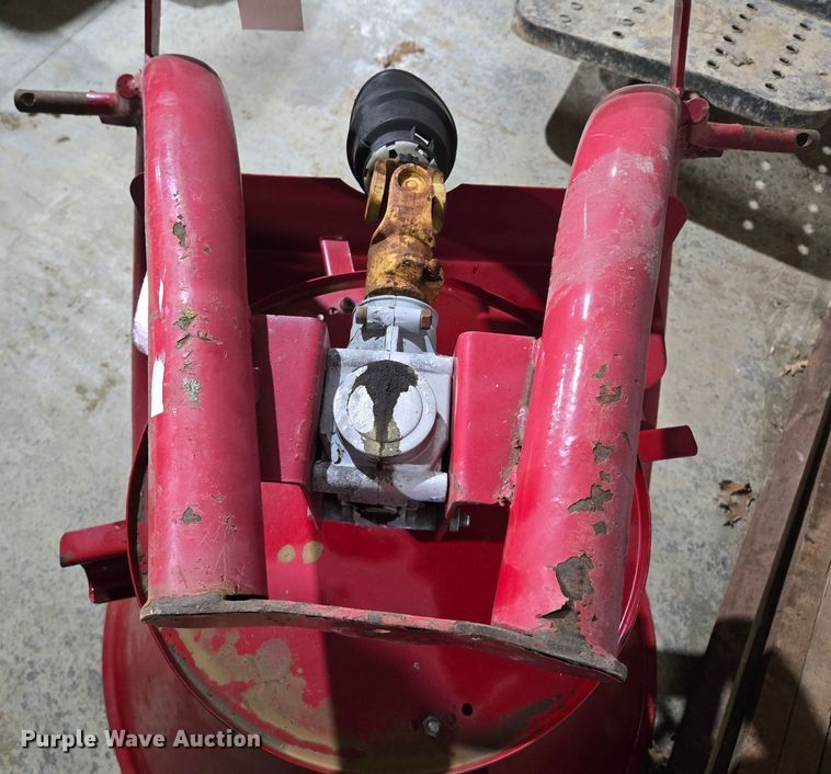 image for item EQ6566 1997 Land Pride PS1572 seeder