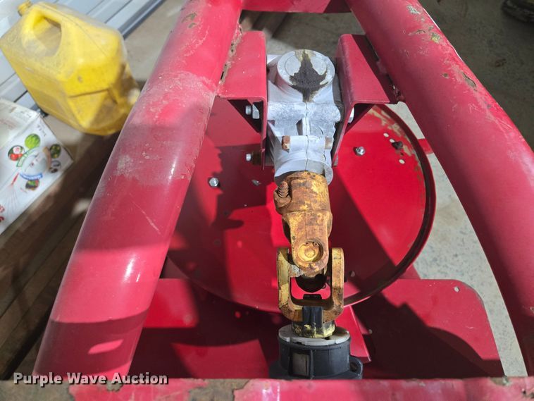 image for item EQ6566 1997 Land Pride PS1572 seeder